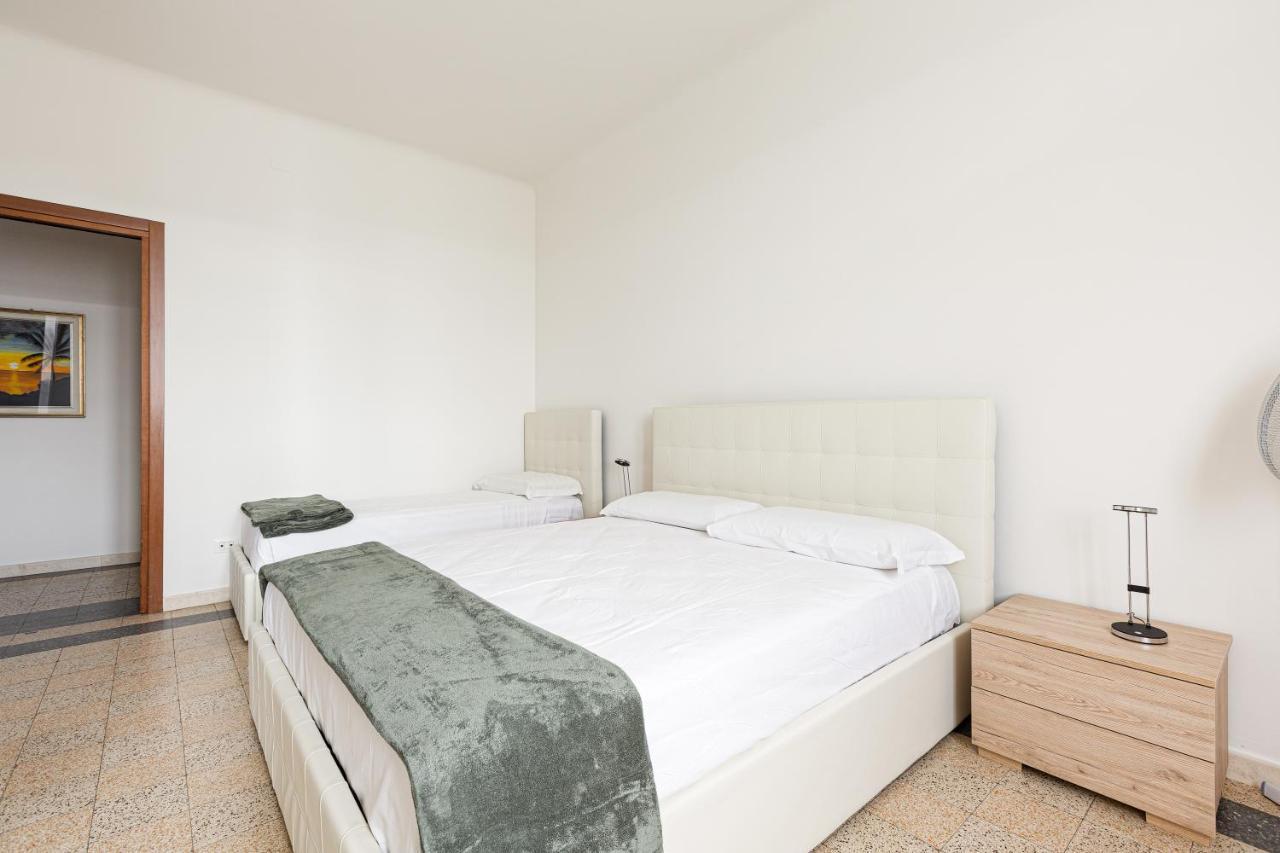 Milano Ca' Granda Bright Apartment ภายนอก รูปภาพ